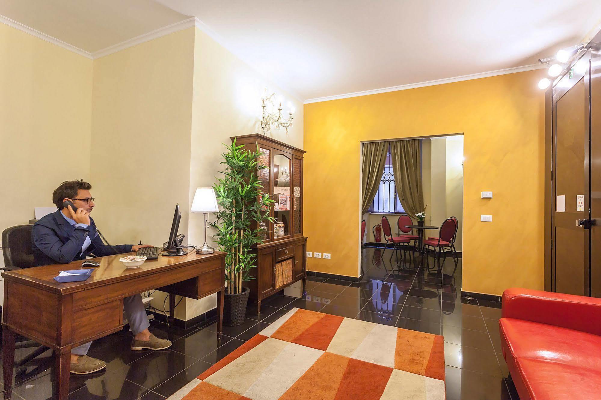 Hotel Regina Giovanna Rzym Zewnętrze zdjęcie