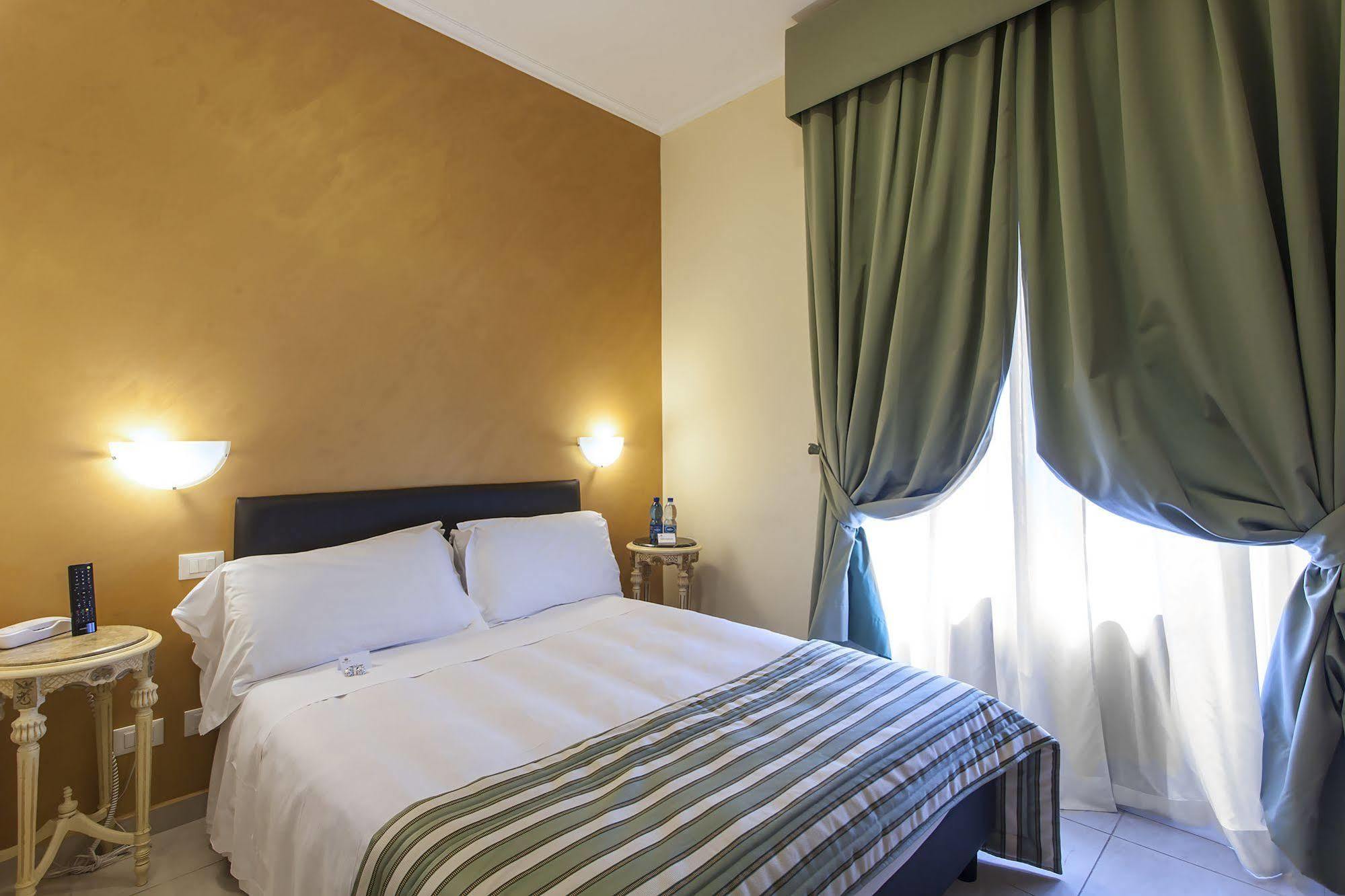 Hotel Regina Giovanna Rzym Zewnętrze zdjęcie